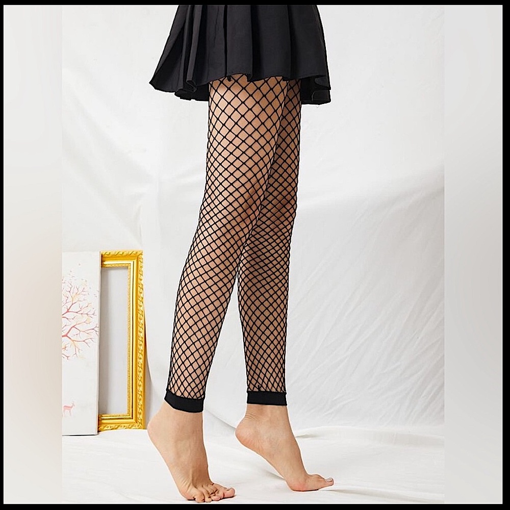 ๐๐๐๐ Fishnets in black Size Medium - Picture 1 of 9